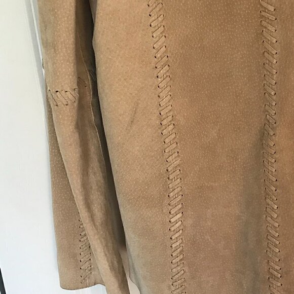 Charlotte Russe tan genuine leather jacket w/stitching, button closure lined, L - Picture 10 of 11